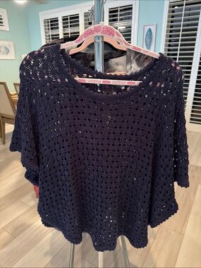 Women’s Navy Crochet Knit Top